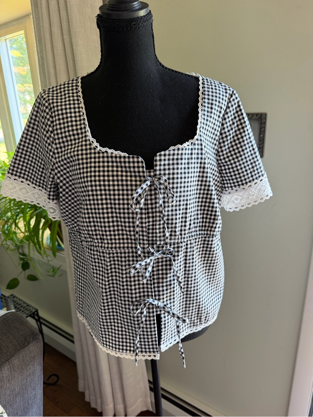 bagatelle Black & White Gingham Lace-Trim Tie-Front Top